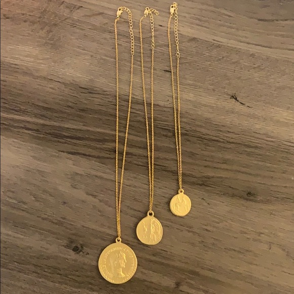 Gold Coin Layering Set - Picture 7 of 8